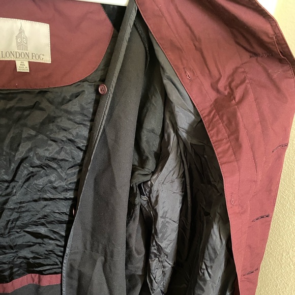 Burgundy London Fog Trench Coat with Detachable Leather Collar - Picture 5 of 13